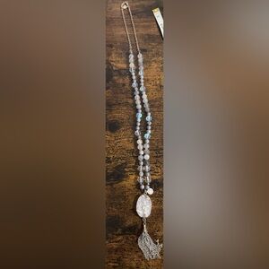 Beaded and Druzy Pendant Neckalce​